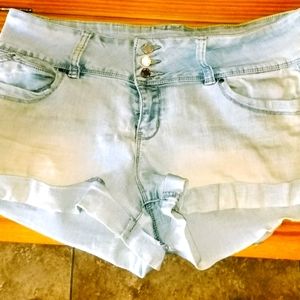 YMI Wannabettabutt 3 Button Distressed Cuffed Mid Rise light Wash Jean Shorts